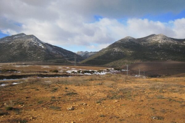 Panorámica desde el inicio del camino del valle de Tosande al fondo