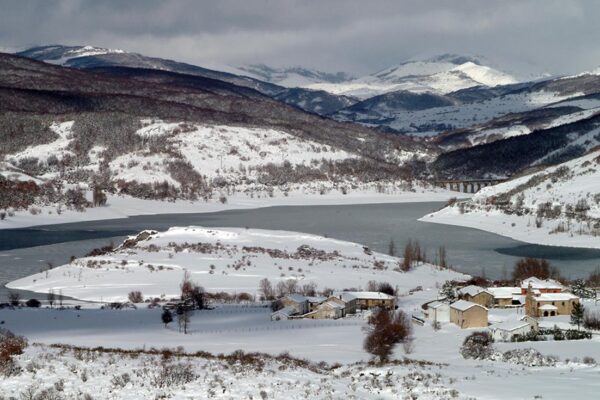 Embalse de Vañes