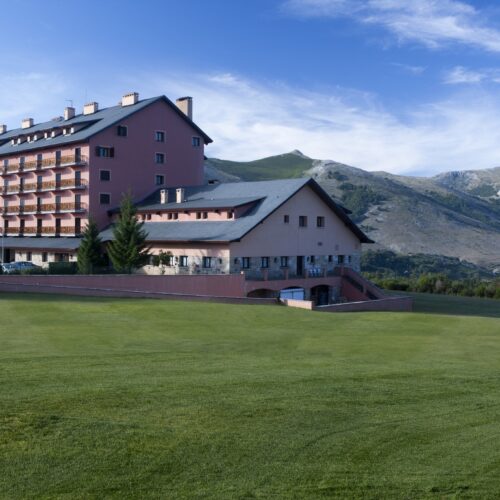 El Parador de Cervera de Pisuerga celebra su 50 aniversario y encara su renovación con una inversión de 9 millones de euros
